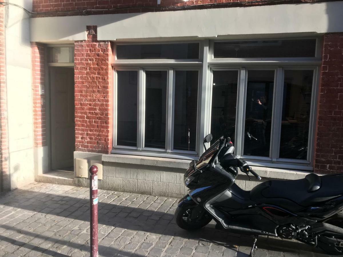 Charmant Appartement Au Coeur Du Vieux Lille Exterior photo