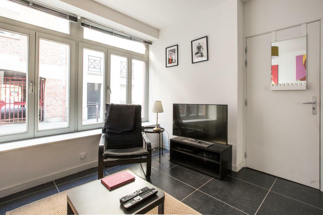 Charmant Appartement Au Coeur Du Vieux Lille Exterior photo